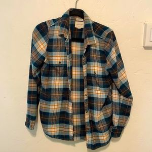 Women’s Flannel Size: M